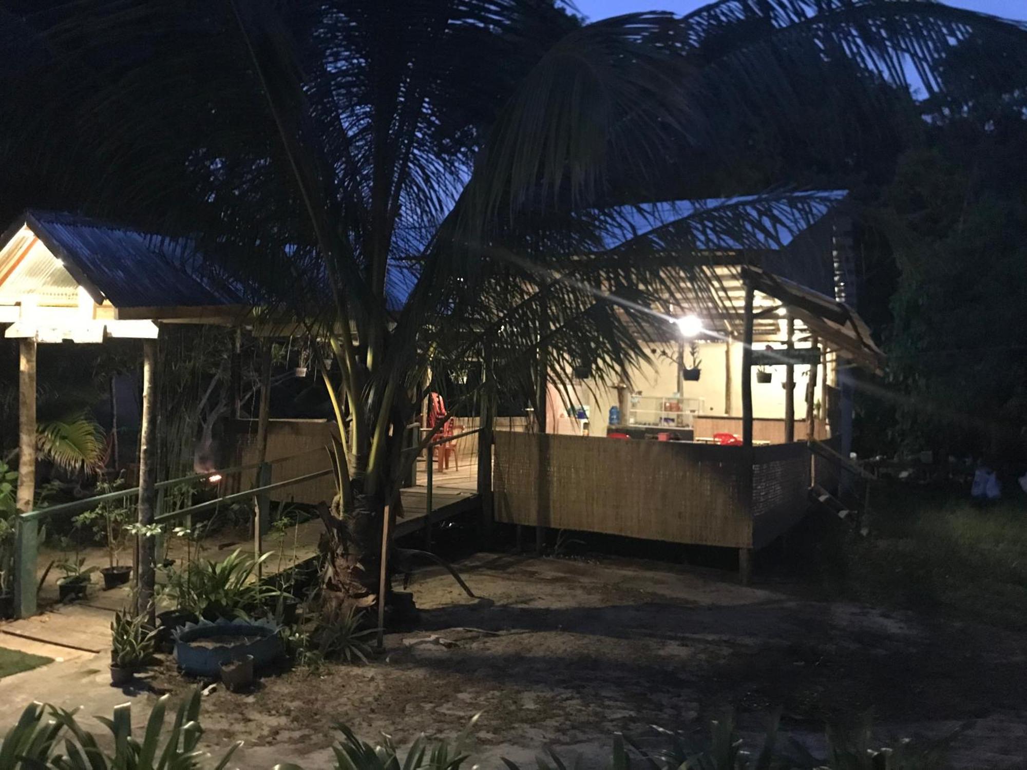 Hostel Naks Shack Koh Ta Kiev Exteriér fotografie